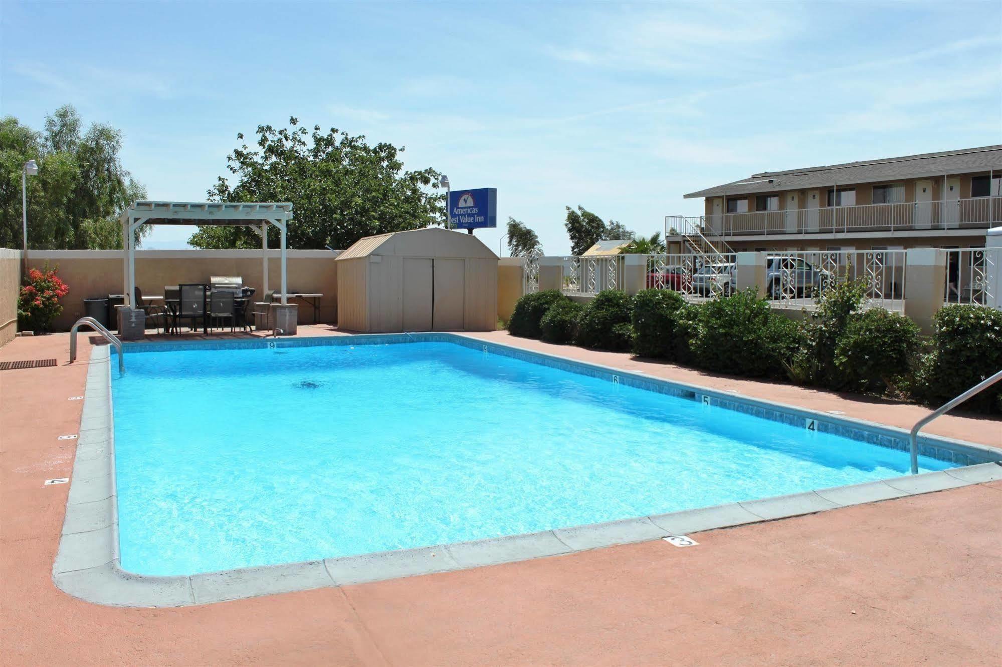 Americas Best Value Inn Нідлс Екстер'єр фото