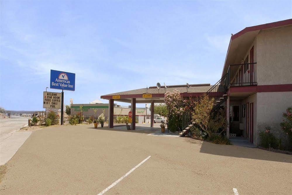 Americas Best Value Inn Нідлс Екстер'єр фото